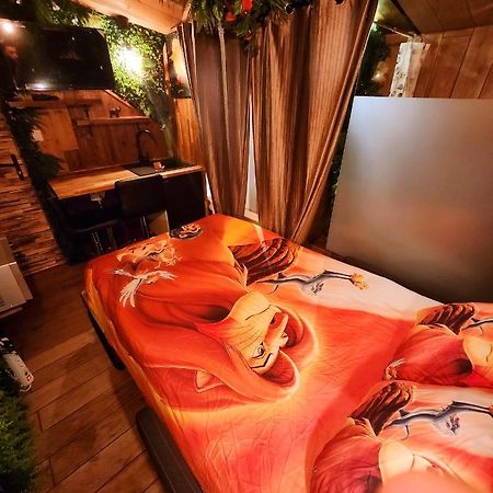 Indiana Jones A 10 Minutes Du Parc Disneyland Conde-Sainte-Libiaire Екстериор снимка