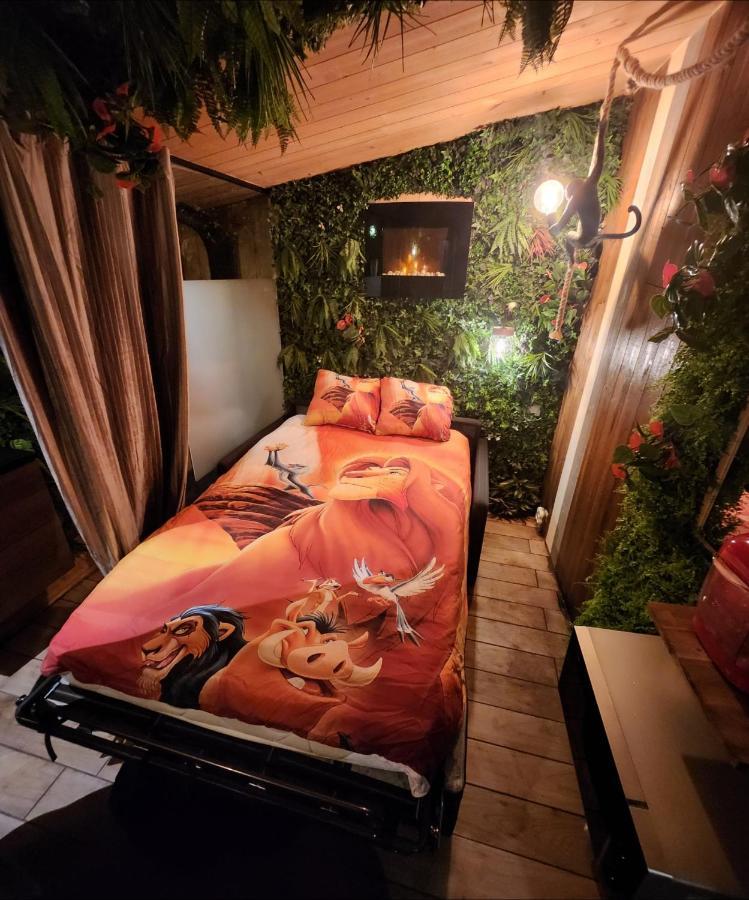 Indiana Jones A 10 Minutes Du Parc Disneyland Conde-Sainte-Libiaire Екстериор снимка